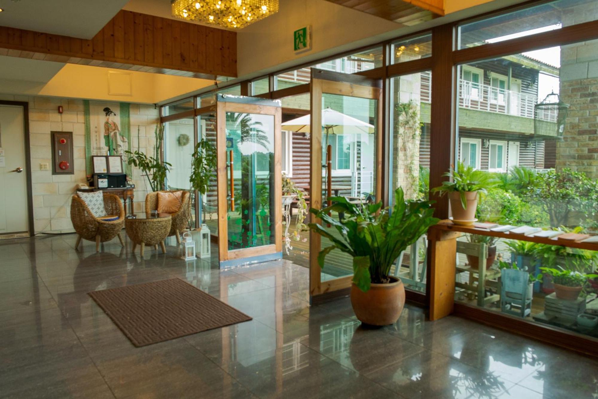 Green Narae Pension Seogwipo Exterior foto